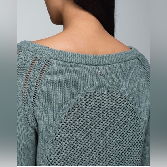 Lululemon Be Present Pullover Sweater Cropped Earl Grey - Picture 2 of 13